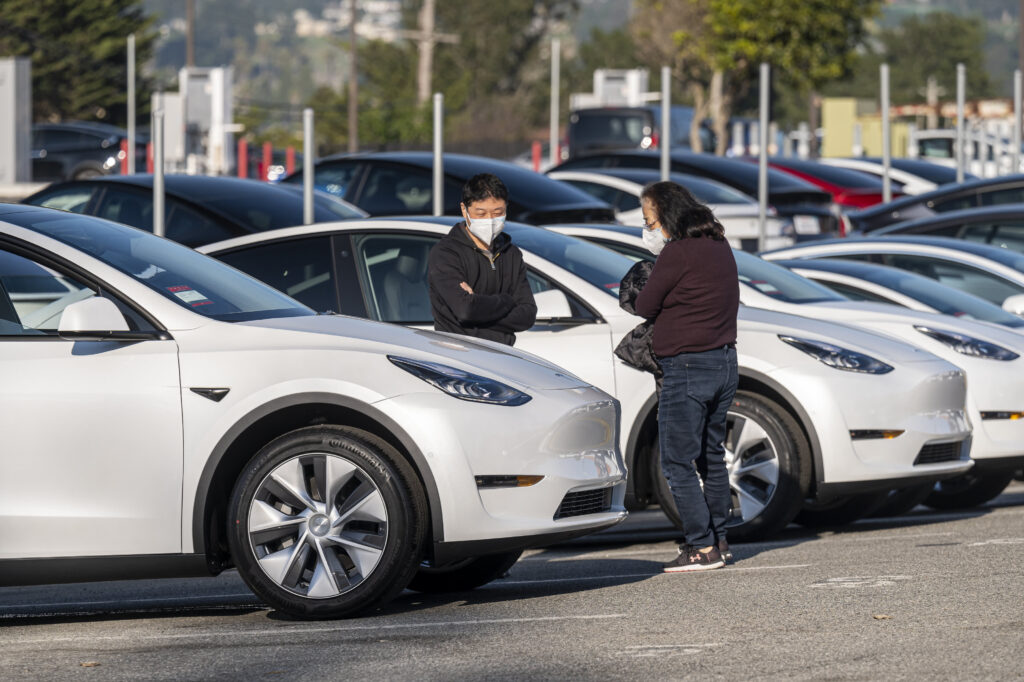 Why Tesla and GM want to be big in the car insurance business