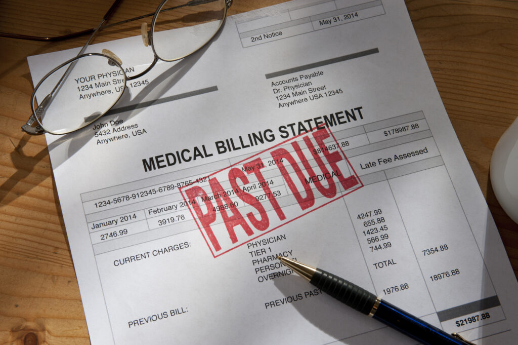 1 in 5 Americans received surprise bills despite law, many lack health insurance literacy, reports find - MedCity News