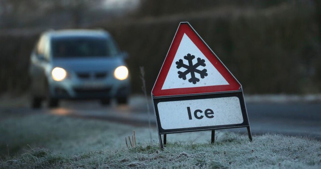 Four cold weather mistakes that could invalidate your car insurance as Storm Arwen hits - Manchester Evening News